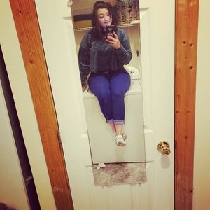 Meet your Posher, Haley